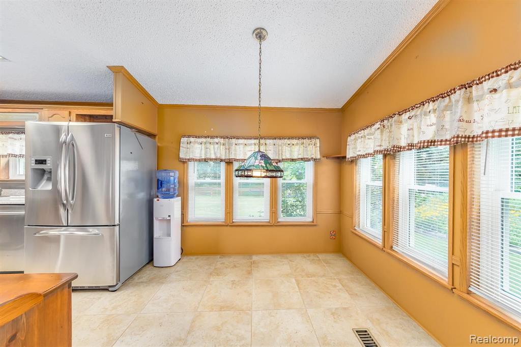 5854 Bentley Lake Road Howell, MI 48843 - Photo 11 of 19