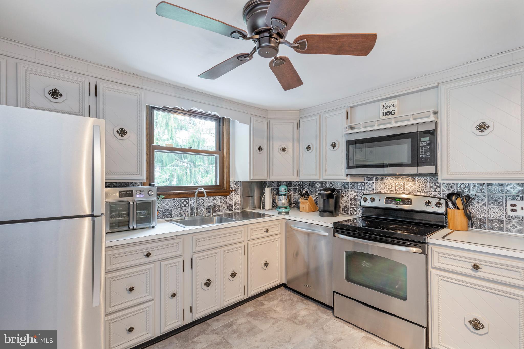 335 St James Road West Chester, PA 19380 - Photo 16 of 45 Gallery Image 16