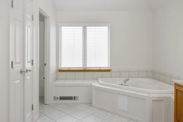 $699,000 | 78 Apple Blossom Drive, Lebanon, NH 03784