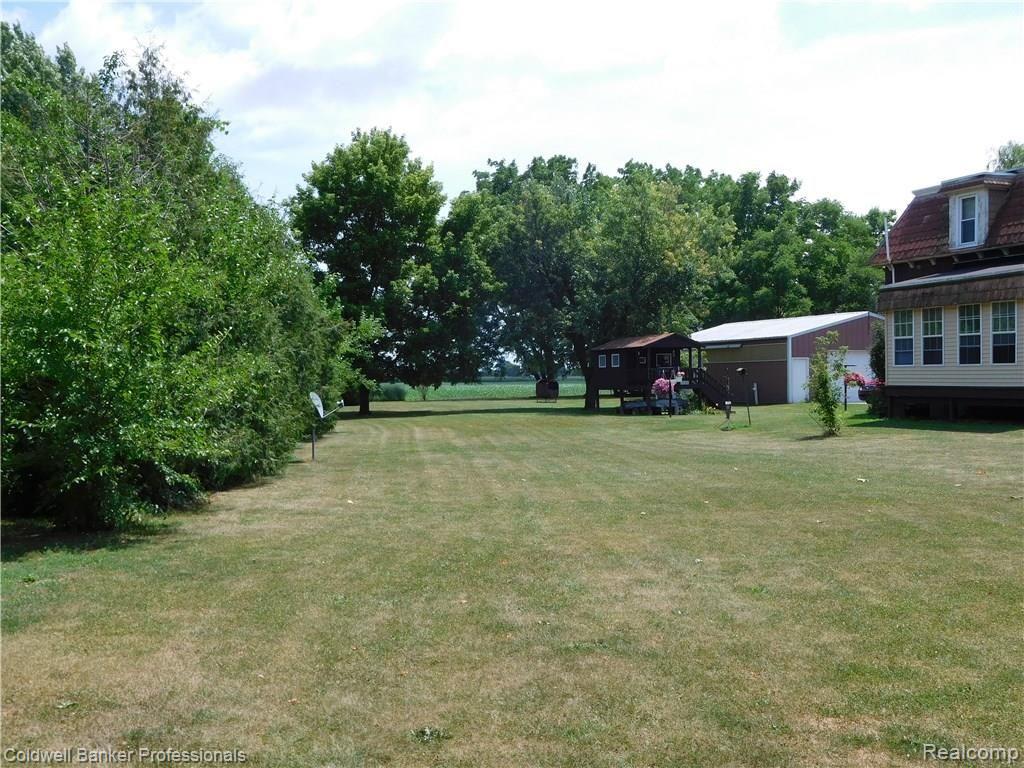 5466 North Rea Road Dundee, MI 48131 - Photo 14 of 21 DSCN1984.JPG