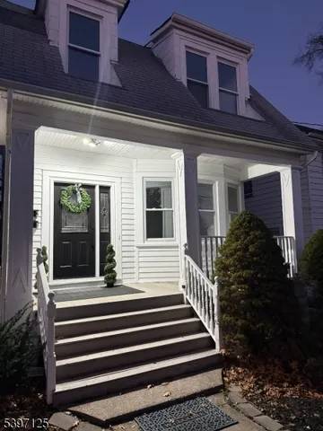 $2,900 | 114 Overlook Avenue, Unit 1, Belleville, NJ 07109