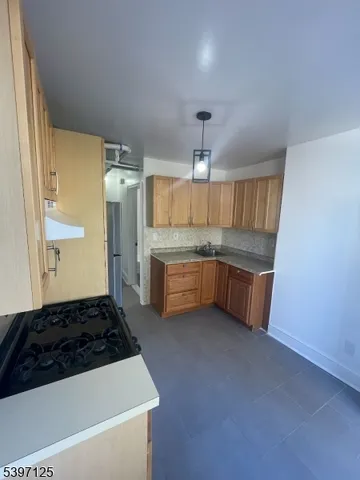 $2,900 | 114 Overlook Avenue, Unit 1, Belleville, NJ 07109