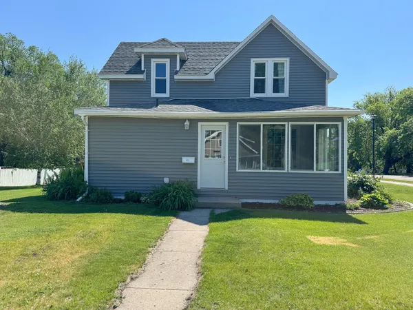 $195,000 | 421 Bowling Avenue, Detroit Lakes, MN 56501