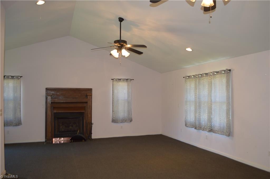 1020 Hunter Farm Road Pilot Mountain, NC 27041 - Photo 11 of 42 Gallery Image 11