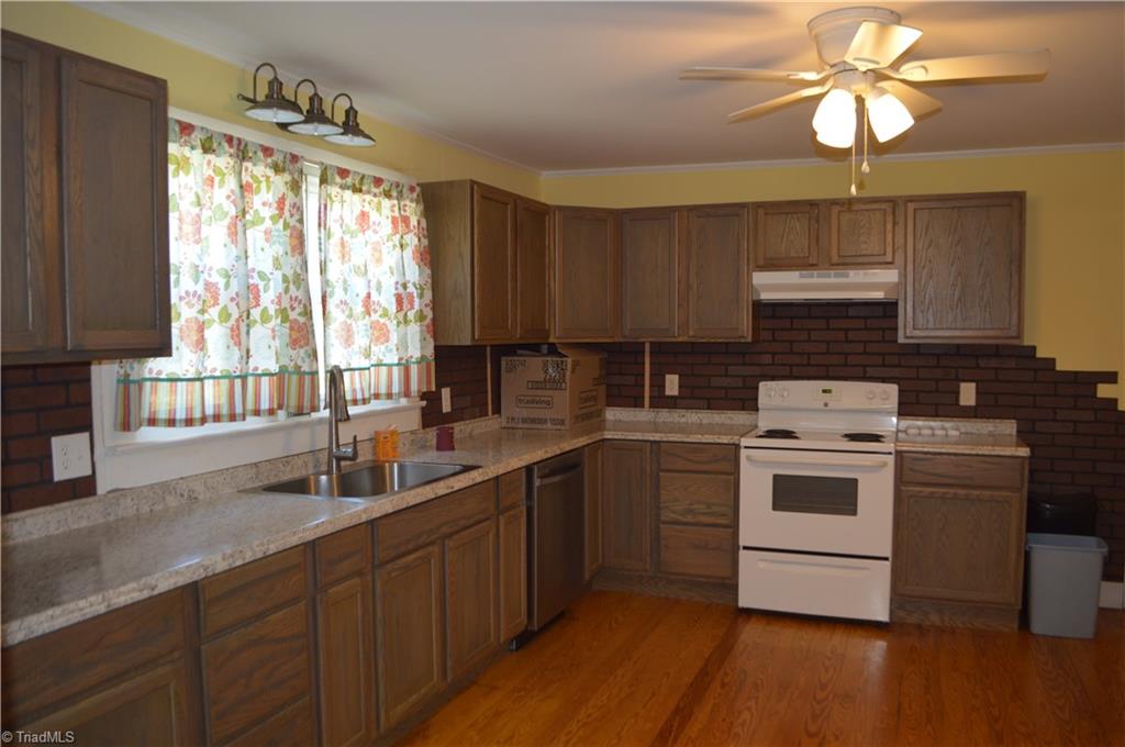 1020 Hunter Farm Road Pilot Mountain, NC 27041 - Photo 17 of 42 Gallery Image 17