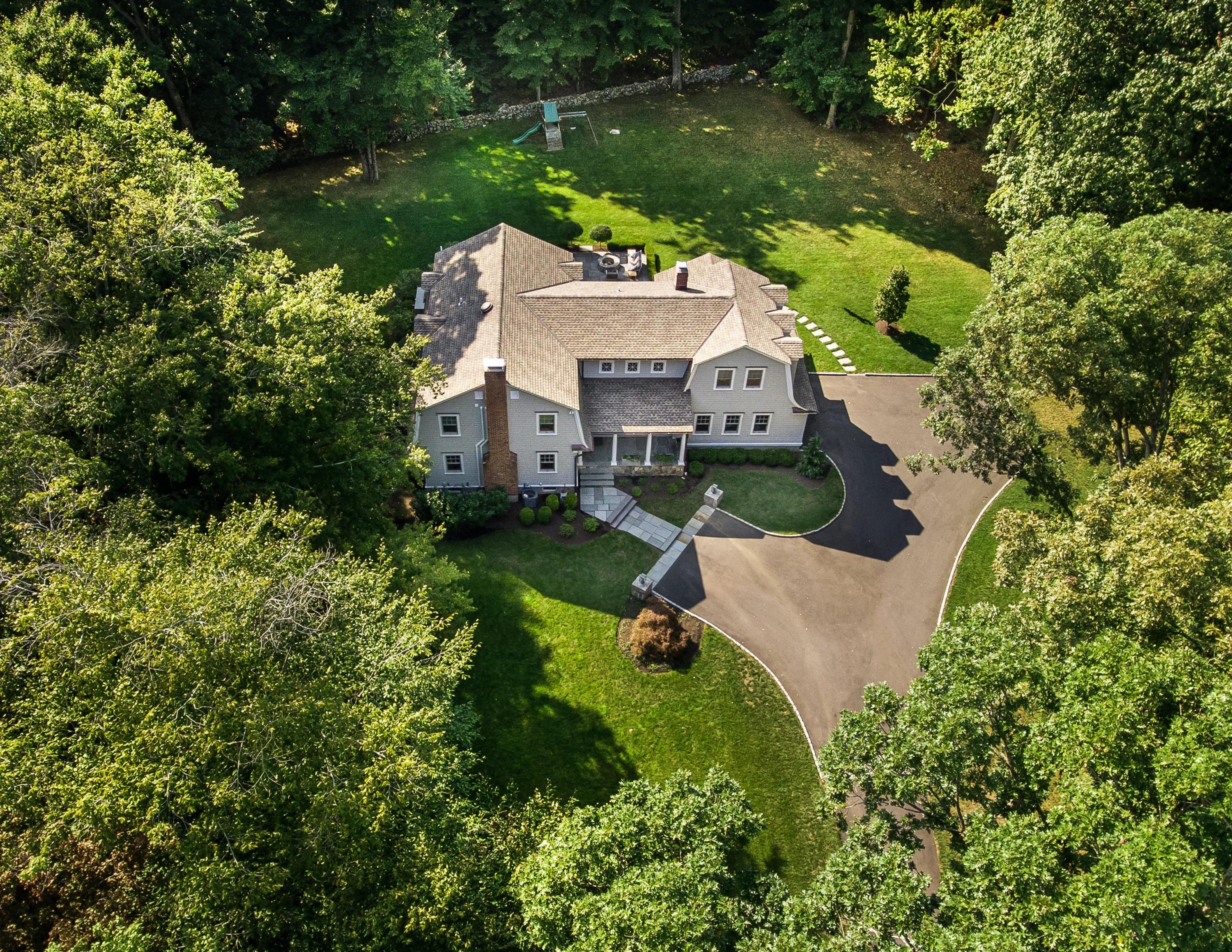 84 Rilling Ridge New Canaan, CT 06840 - Photo 1 of 40 070-361711-DJI_0026_9423979