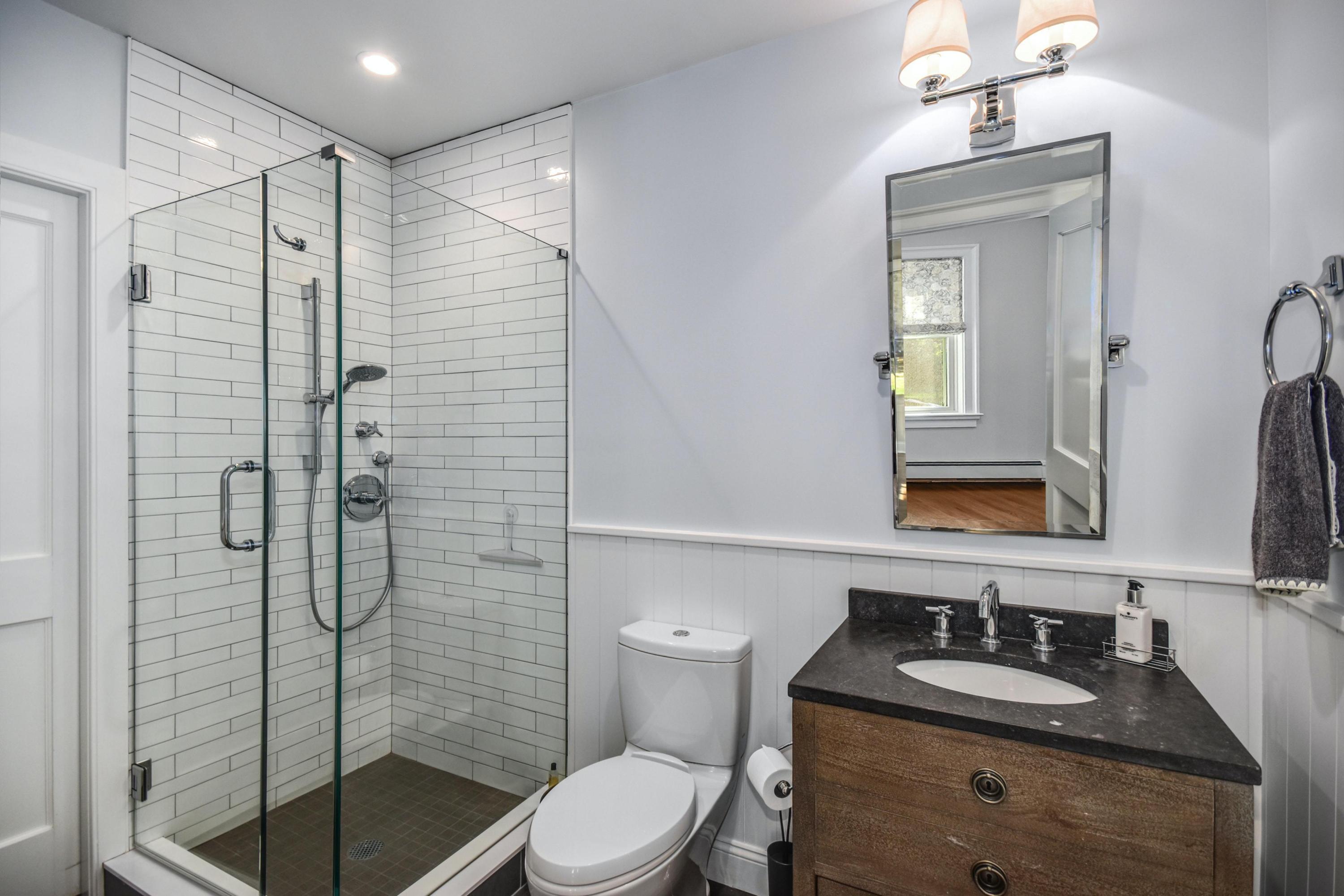 84 Rilling Ridge New Canaan, CT 06840 - Photo 15 of 40 033-361711-DSC_8380_HDR