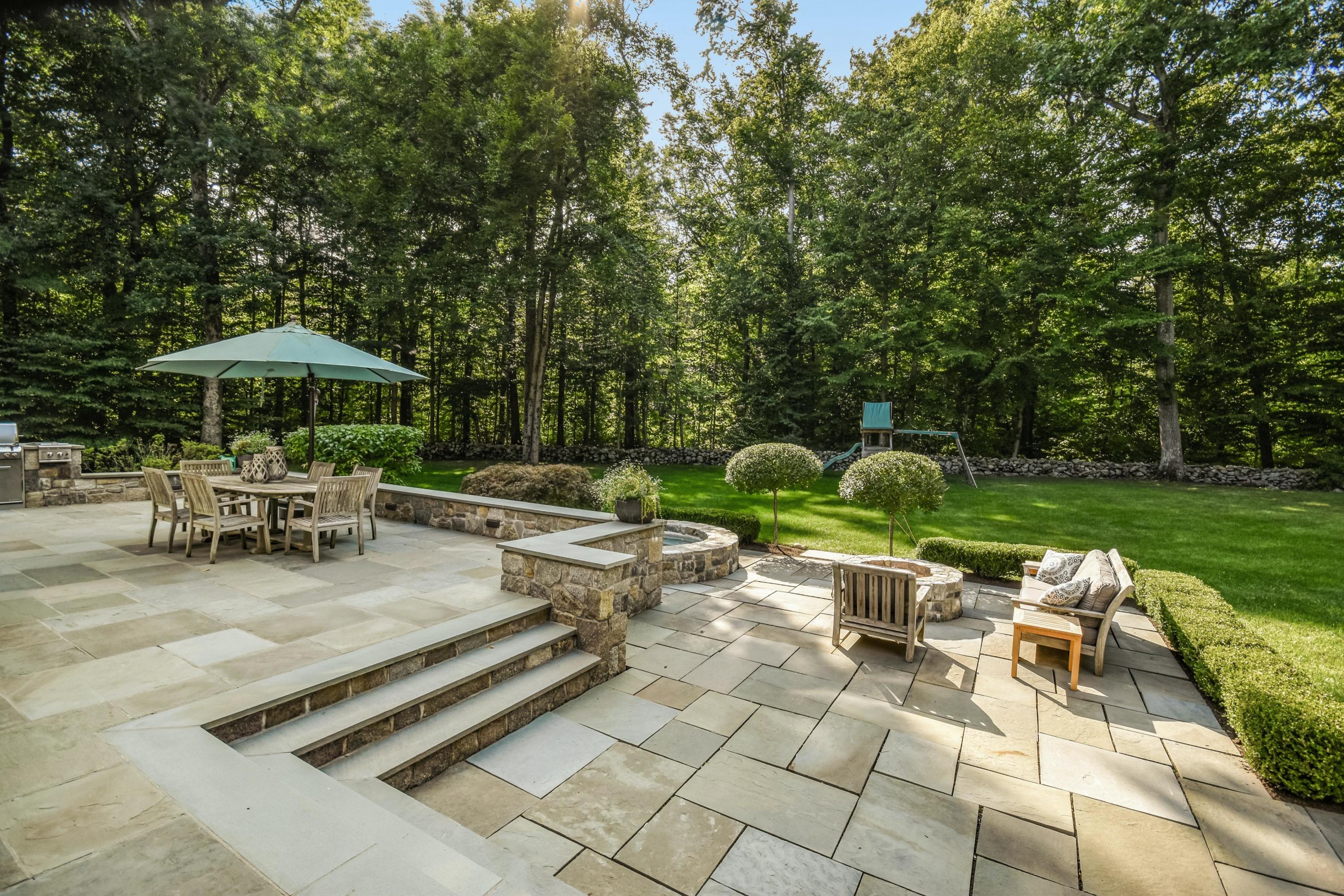 84 Rilling Ridge New Canaan, CT 06840 - Photo 31 of 40 059-361711-DSC_8453_HDR