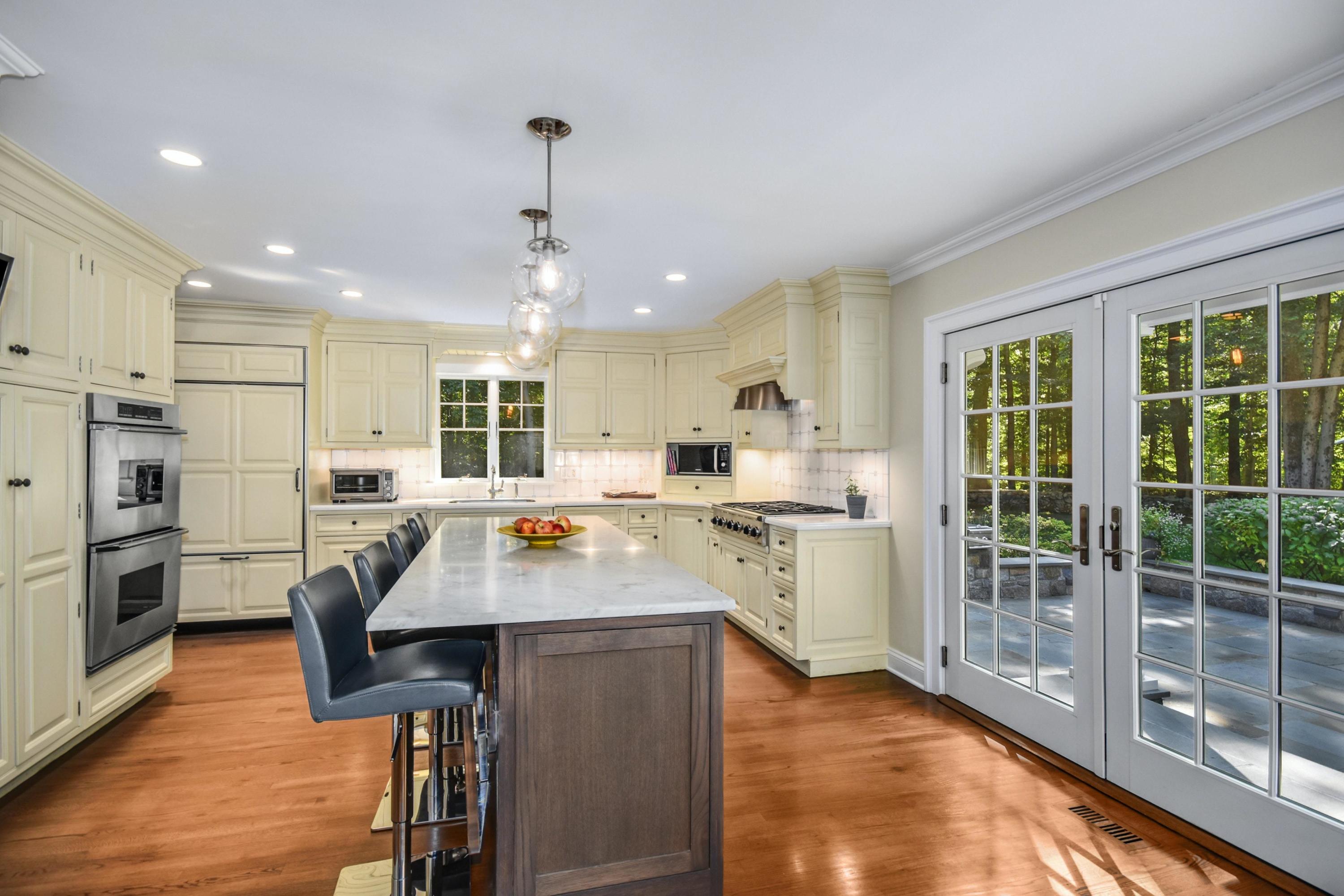 84 Rilling Ridge New Canaan, CT 06840 - Photo 10 of 40 017-361711-DSC_8277_HDR