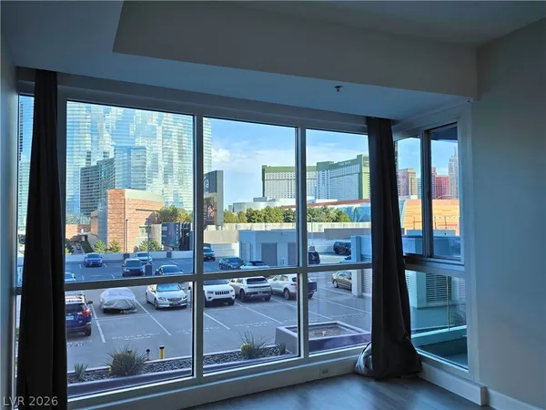 $2,400 | 4525 Dean Martin Drive, Unit 503, Las Vegas, NV 89103