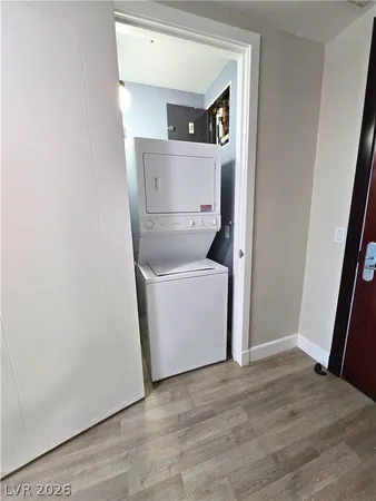 $2,400 | 4525 Dean Martin Drive, Unit 503, Las Vegas, NV 89103