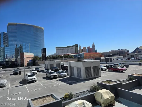 $2,400 | 4525 Dean Martin Drive, Unit 503, Las Vegas, NV 89103