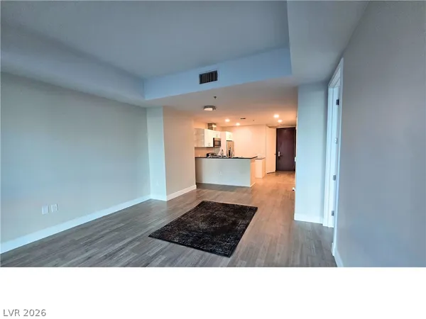 $2,400 | 4525 Dean Martin Drive, Unit 503, Las Vegas, NV 89103