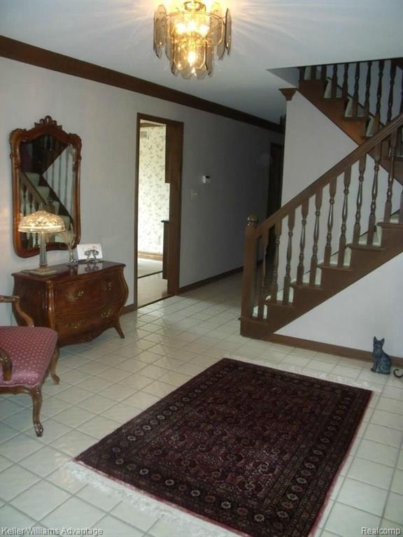 36463 Valley Ridge Drive Farmington Hills, MI 48331 - Photo 4 of 33