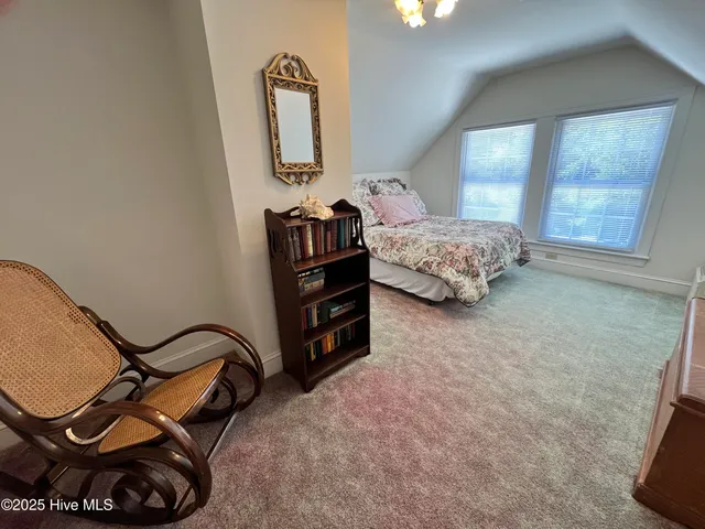 $299,000 | 109 West Wyche Street, Whiteville, NC 28472