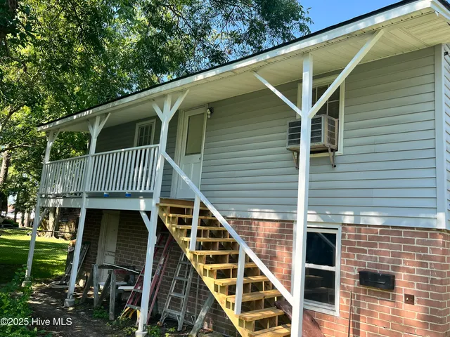 $299,000 | 109 West Wyche Street, Whiteville, NC 28472