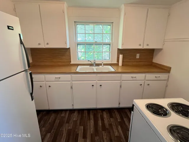 $299,000 | 109 West Wyche Street, Whiteville, NC 28472