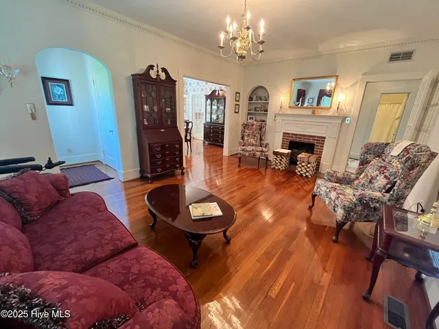 $299,000 | 109 West Wyche Street, Whiteville, NC 28472