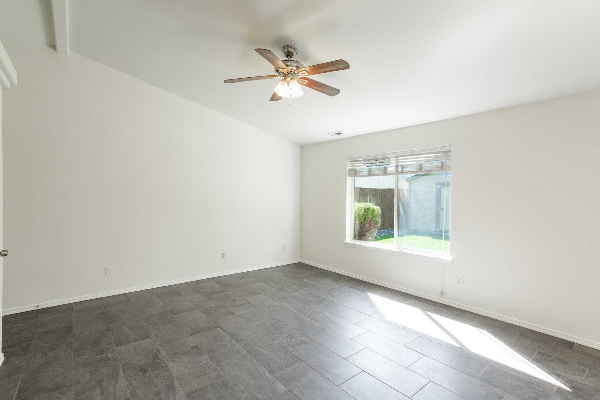 1418 Devoe Lane Spokane, WA 99217 - Photo 11 of 22