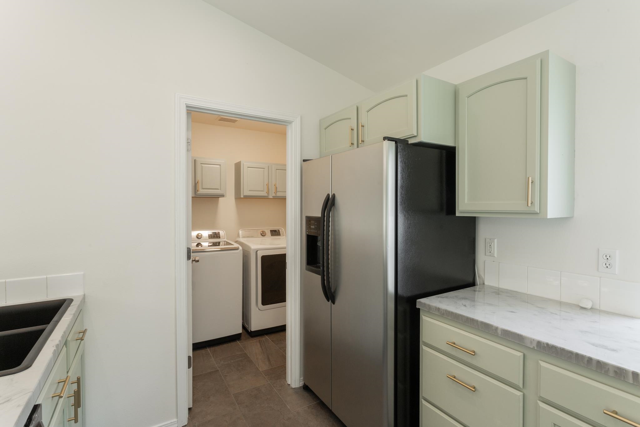 1418 Devoe Lane Spokane, WA 99217 - Photo 7 of 22