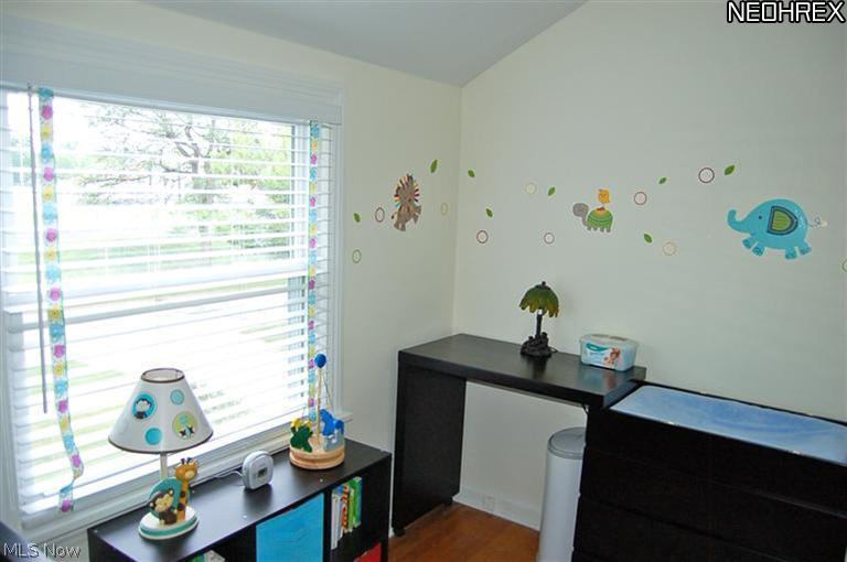 4923 Farnhurst Road Cleveland, OH 44124 - Photo 20 of 25 Gallery Image 20