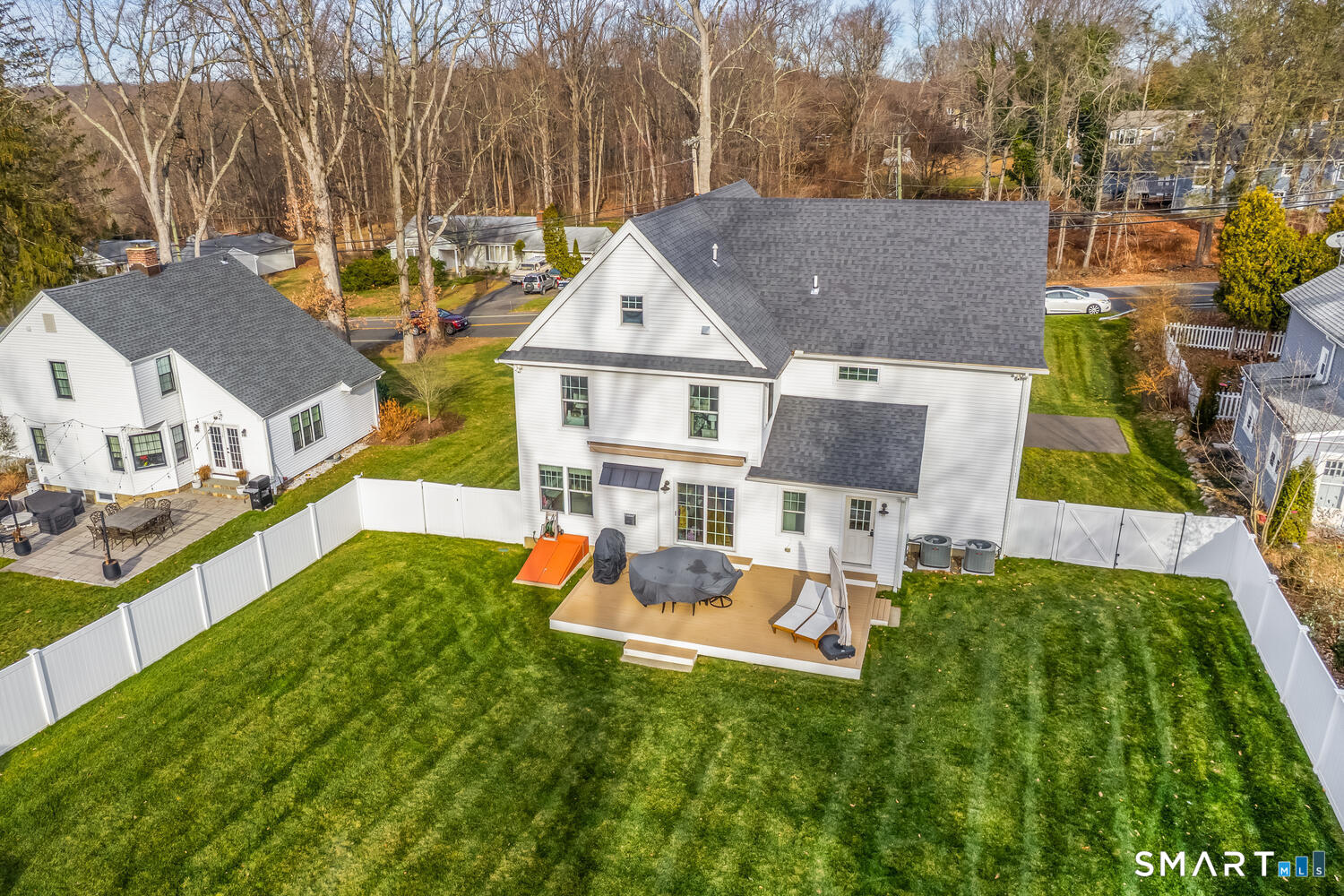 38 Macdonald Road Trumbull, CT 06611 - Photo 11 of 21