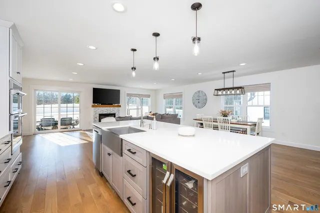 $1,000,000 | 38 Macdonald Road, Trumbull, CT 06611