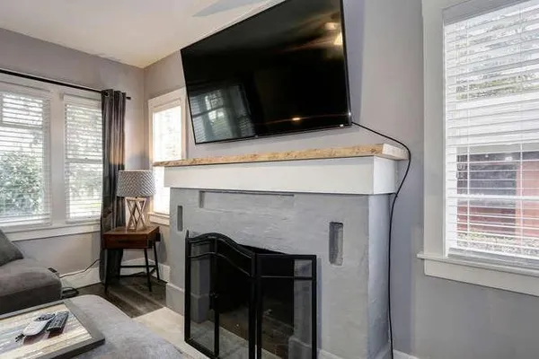$629,000 | 1412 V Street, Sacramento, CA 95818