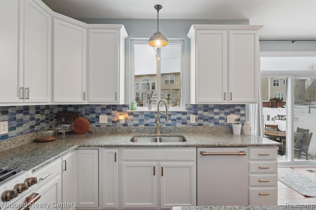 27316 Victoria Road Novi, MI 48374 - Photo 19 of 64 Gallery Image 19