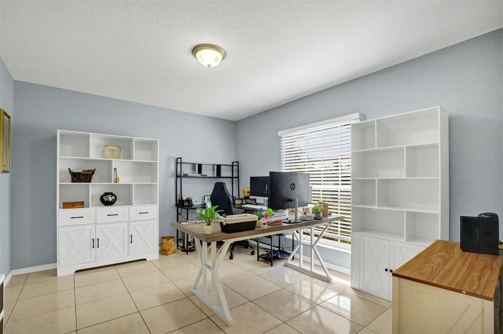 364 Cloverdale Road Winter Haven, FL 33884 - Photo 12 of 39