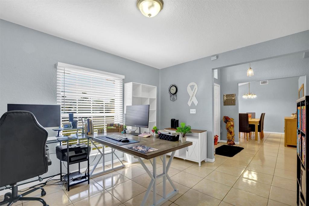 364 Cloverdale Road Winter Haven, FL 33884 - Photo 13 of 39