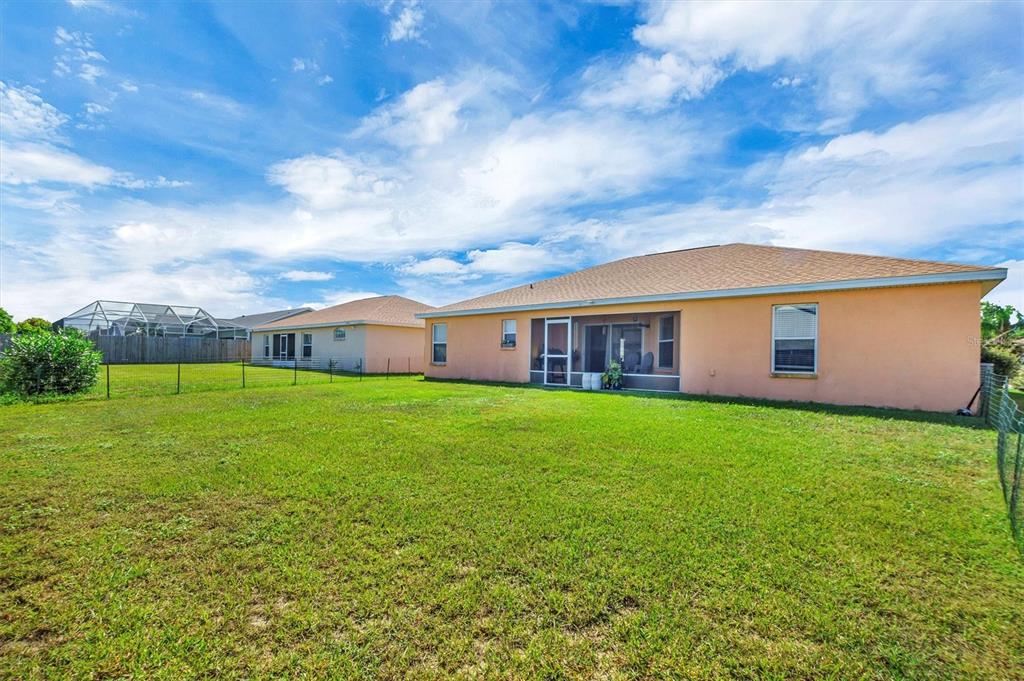 364 Cloverdale Road Winter Haven, FL 33884 - Photo 32 of 39