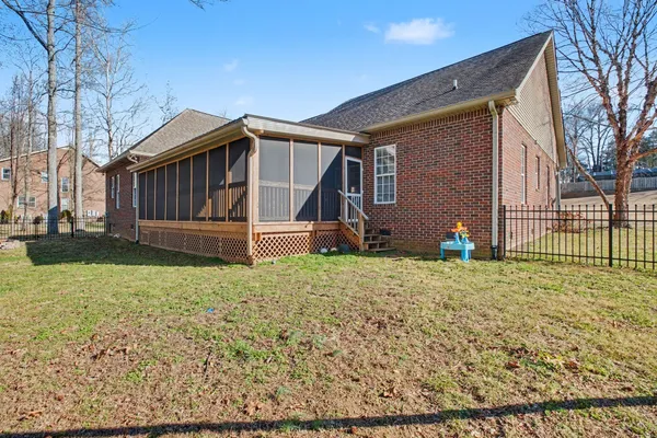 $624,990 | 701 Deer Ridge Lane, Lebanon, TN 37087