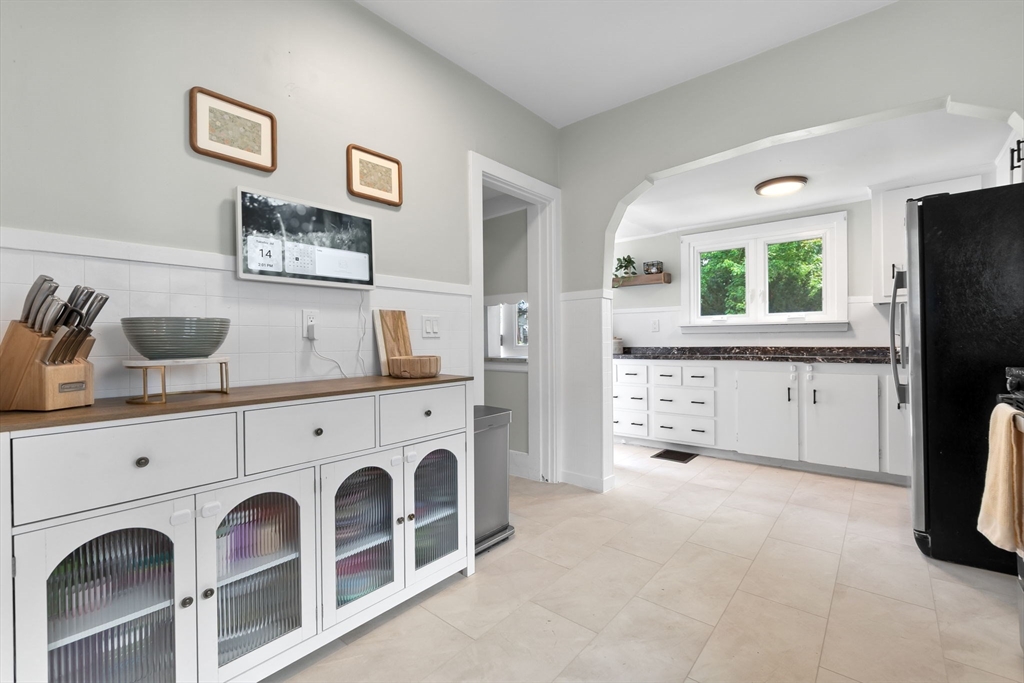 8 Porter Road North Reading, MA 01864 - Photo 20 of 37