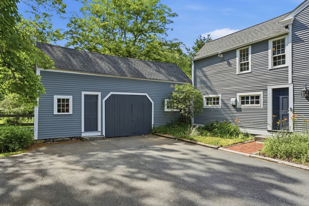 313 Berlin Road Bolton, MA 01740 - Photo 35 of 41