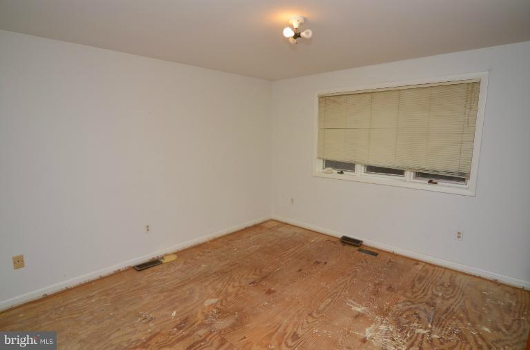 8548 Reservoir Road Fulton, MD 20759 - Photo 22 of 24 Bedroom 4