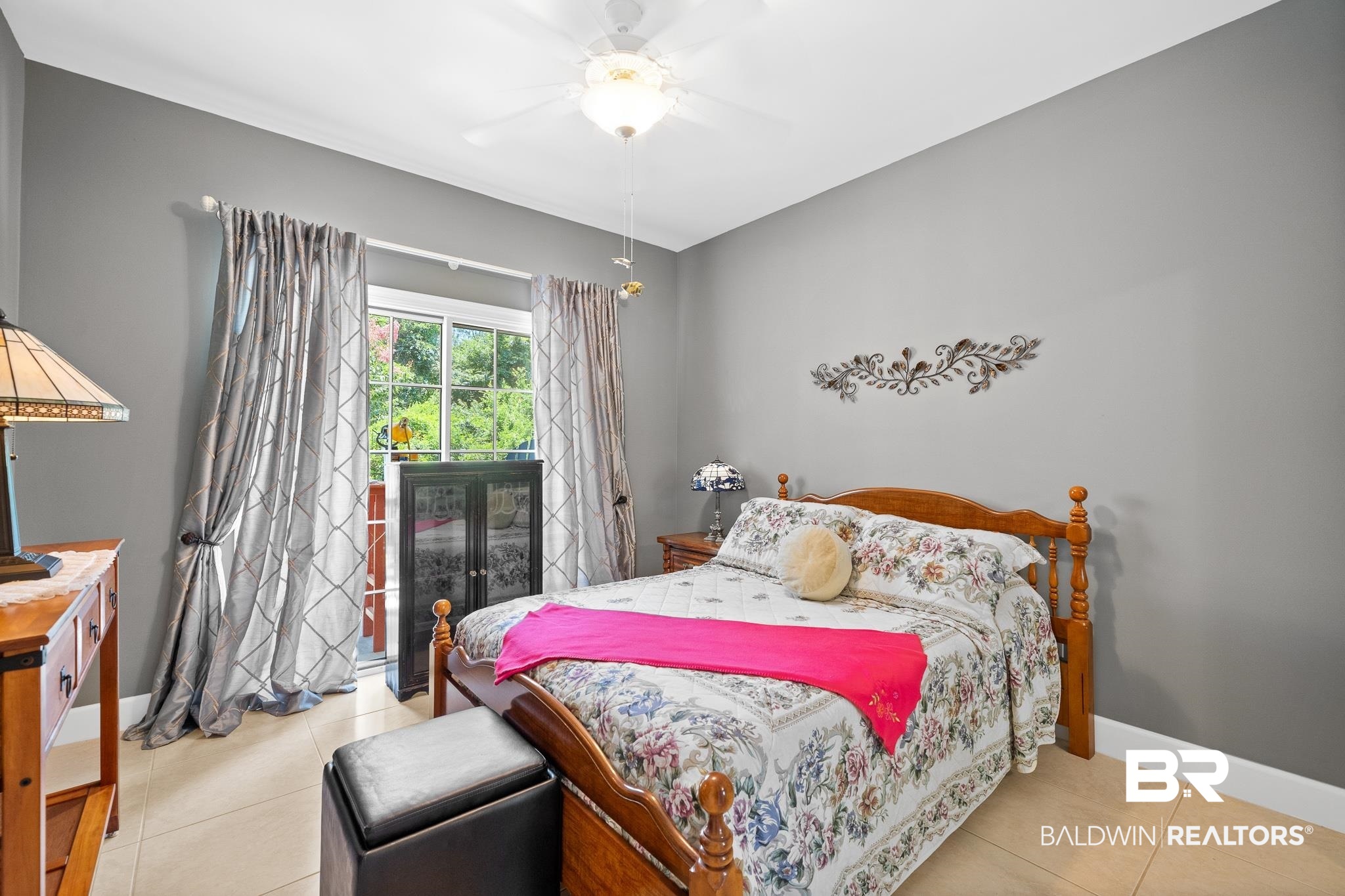 26664 Harbor Ridge Drive Orange Beach, AL 36561 - Photo 19 of 38 Guest Bedroom