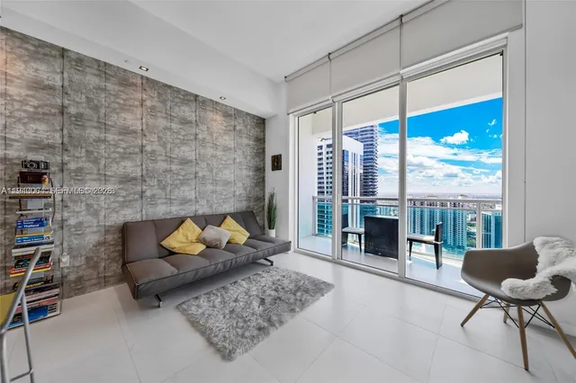 $3,100 | 951 Brickell Avenue, Unit PH4109, Miami, FL 33131