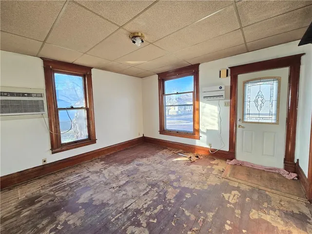 $55,000 | 329 West 1st Street, Cherryvale, KS 67335