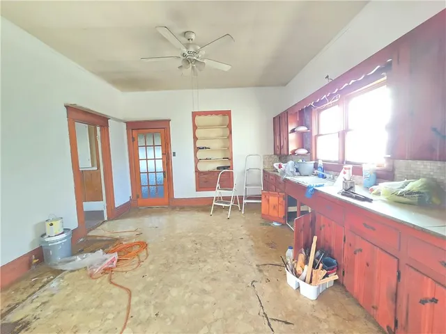 $55,000 | 329 West 1st Street, Cherryvale, KS 67335