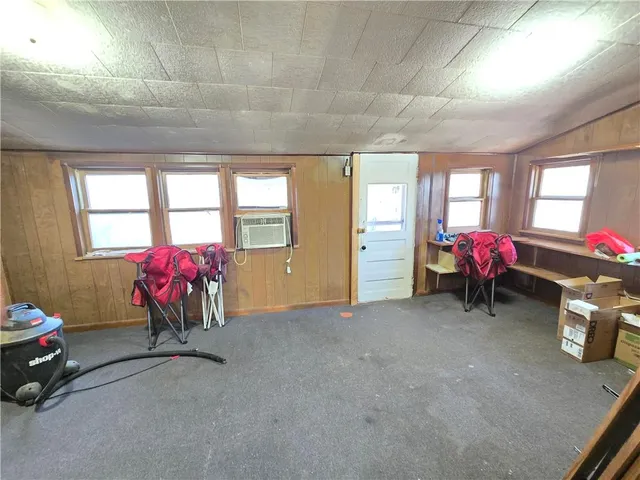 $55,000 | 329 West 1st Street, Cherryvale, KS 67335