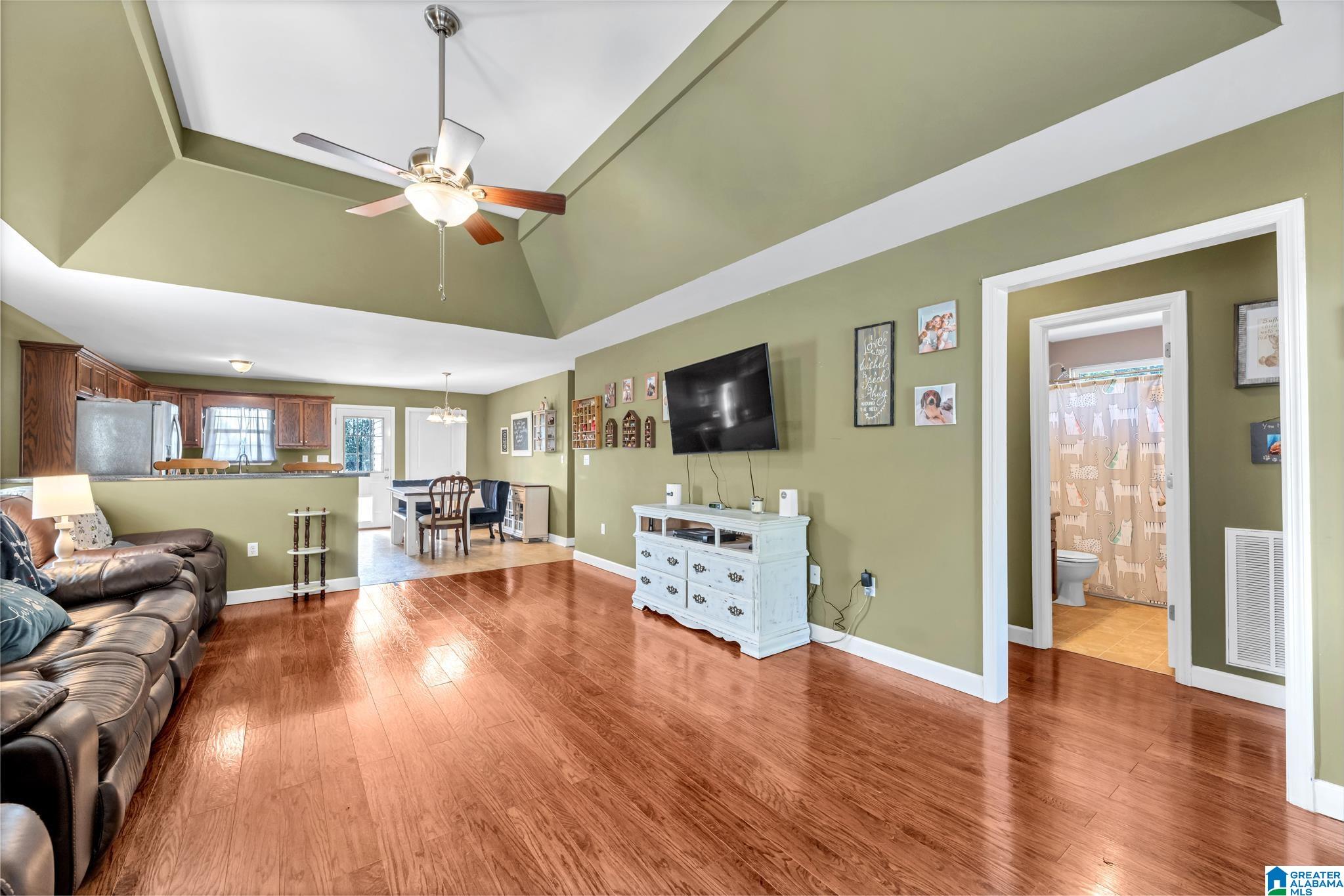 526 Commissary Road Warrior, AL 35180 - Photo 9 of 23