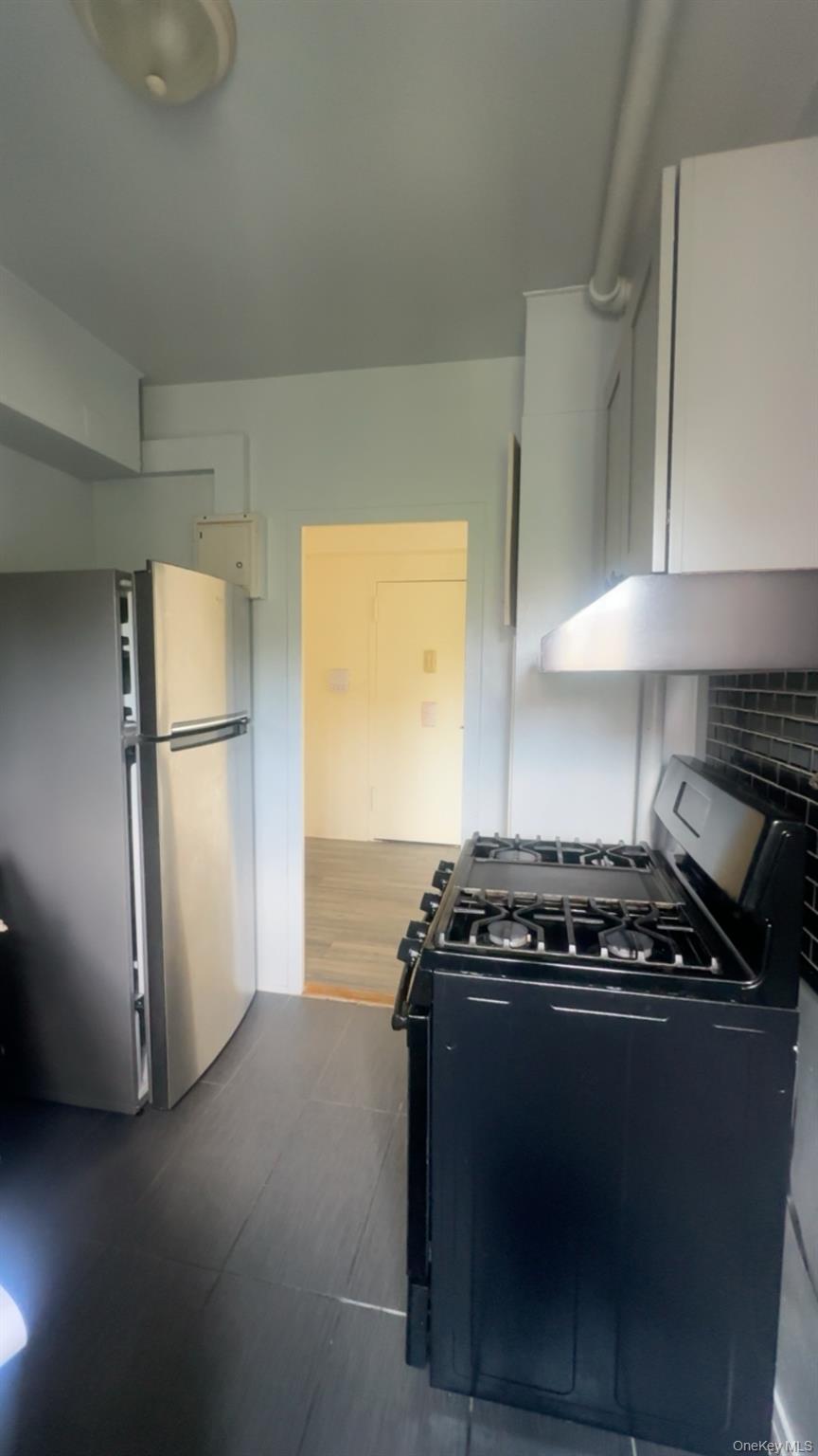 1530 Archer Road, Unit 7H Bronx, NY 10462 - Photo 9 of 16 Gallery Image 9