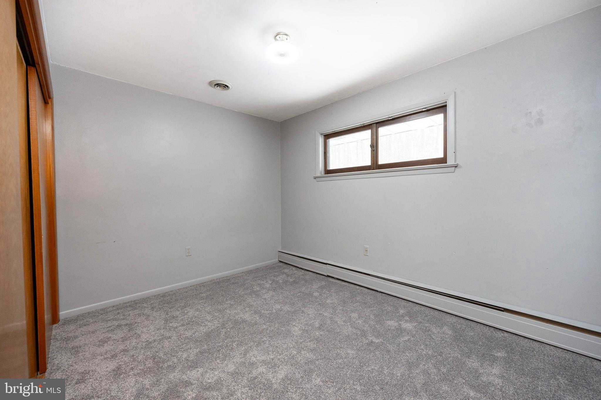 1358 Sheep Hill Road Pottstown, PA 19465 - Photo 17 of 27 3rd Bedroom