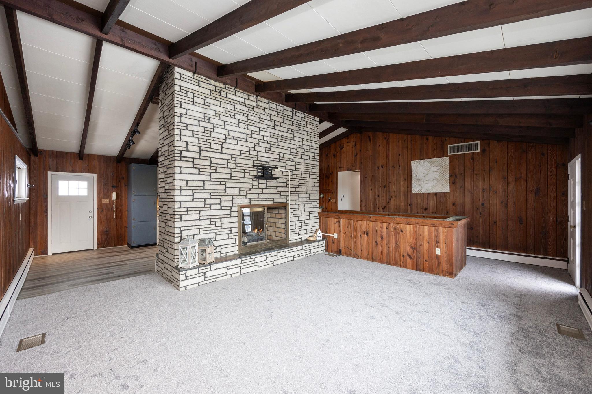1358 Sheep Hill Road Pottstown, PA 19465 - Photo 3 of 27 Family Room