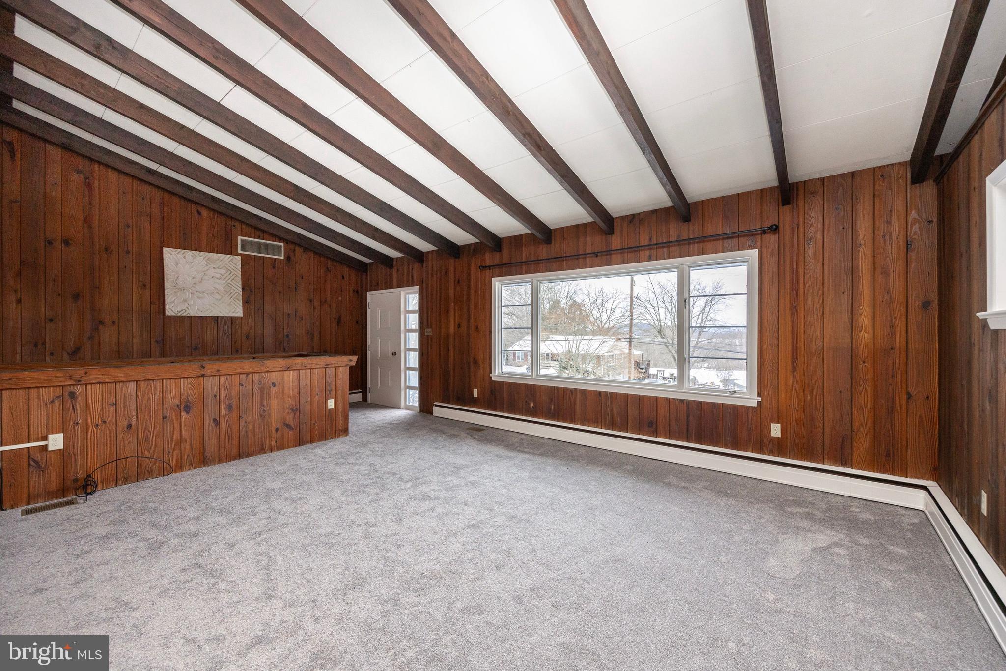 1358 Sheep Hill Road Pottstown, PA 19465 - Photo 5 of 27 Family Room