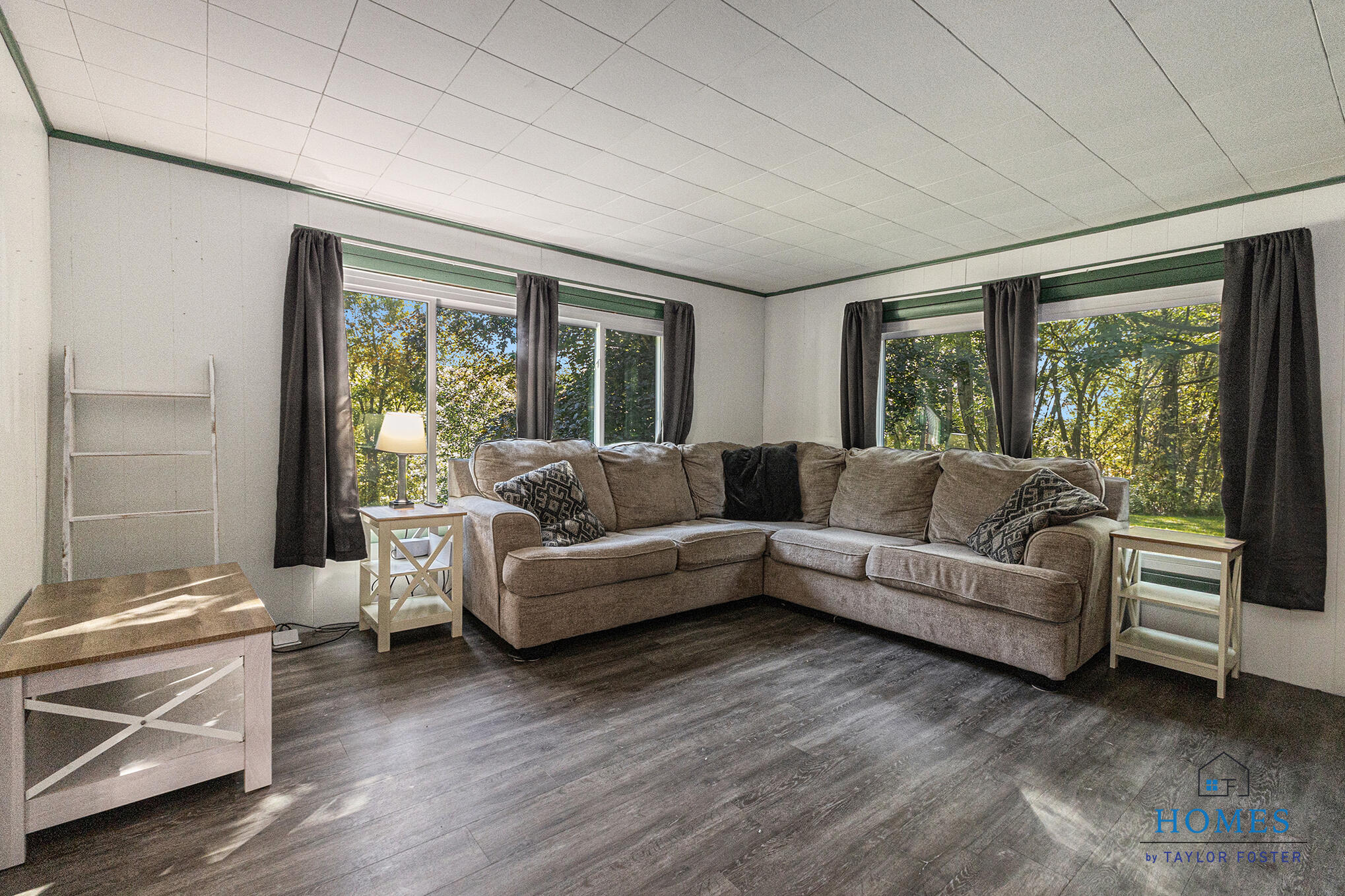 3845 Wood School Road Hastings, MI 49058 - Photo 8 of 29 Living Room