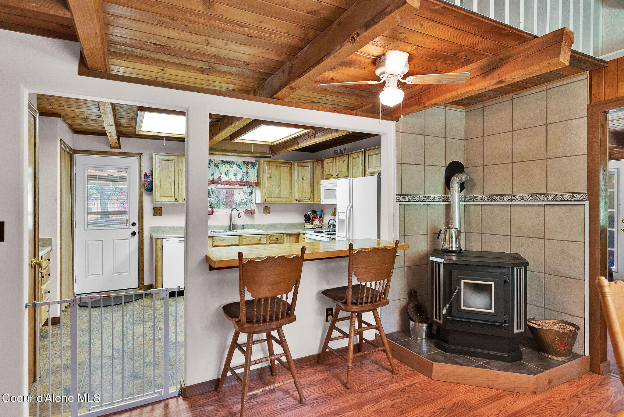 24805 North Cedar Mountain Road Athol, ID 83801 - Photo 21 of 82 Breakfast Bar