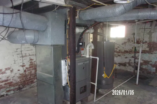 $99,900 | 223 East Oak Street, Watseka, IL 60970