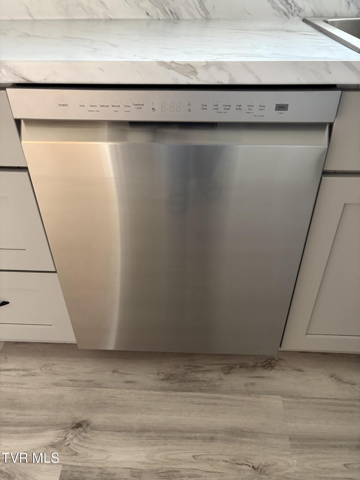 104 Winner Street Elizabethton, TN 37643 - Photo 15 of 35 14